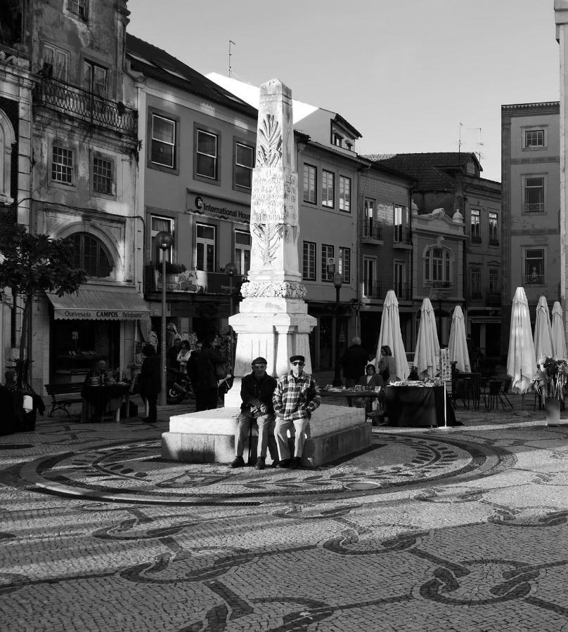 Downtown Shelter - Casa Da Praca Lägenhet Aveiro Exteriör bild